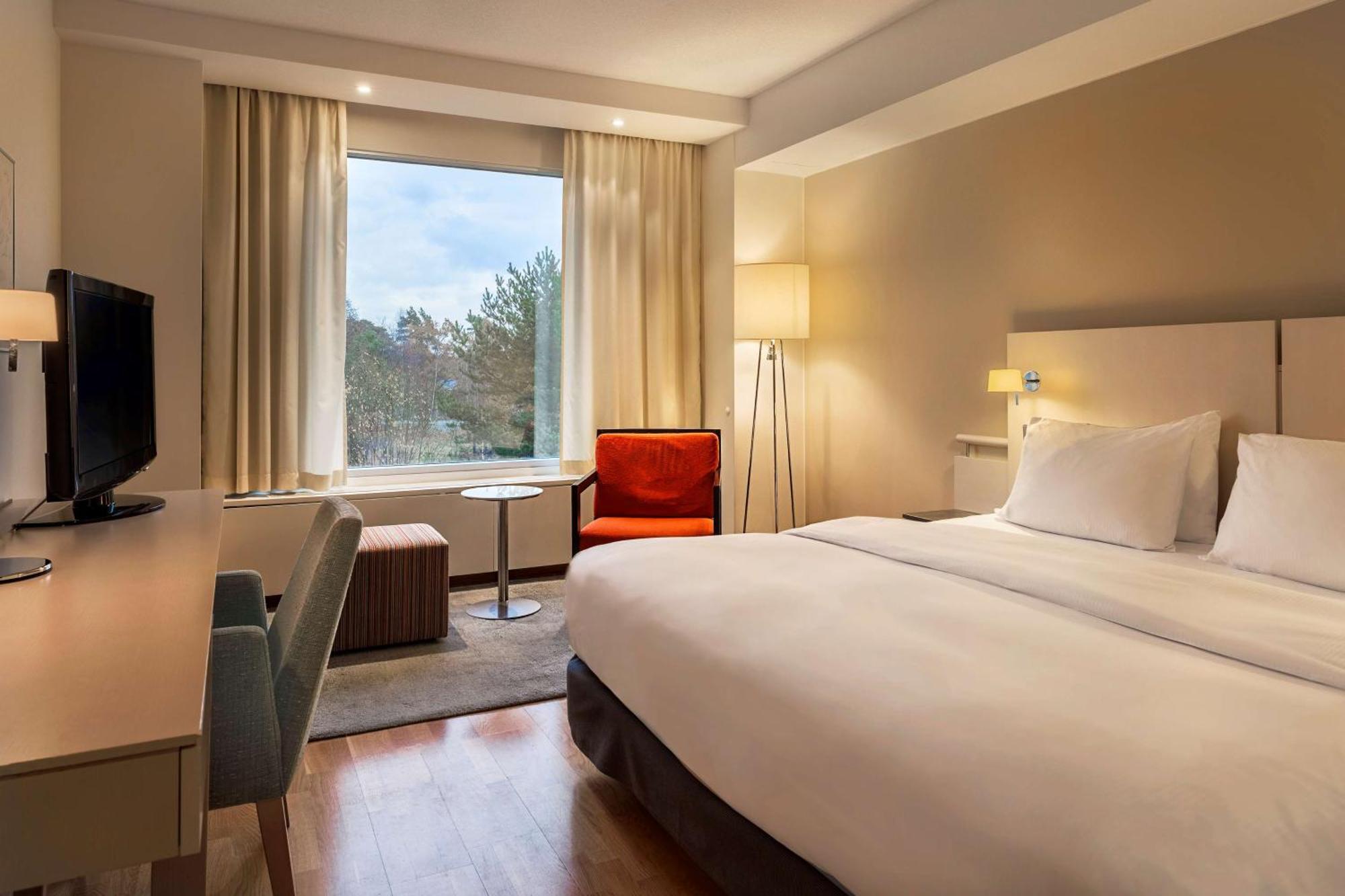 Hotelli Hilton Kalastajatorppa 4*