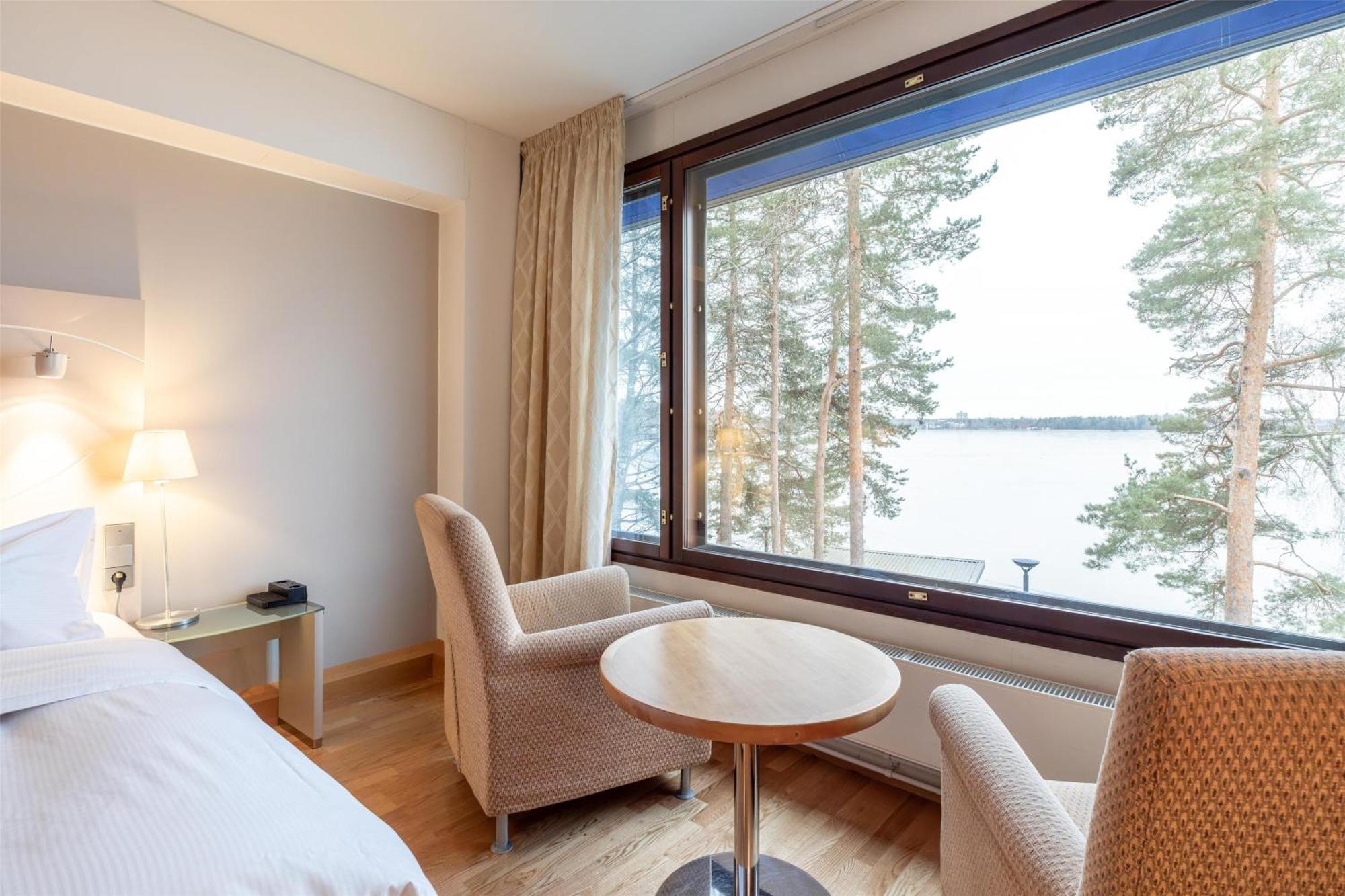 Hotel Hilton Kalastajatorppa 4*